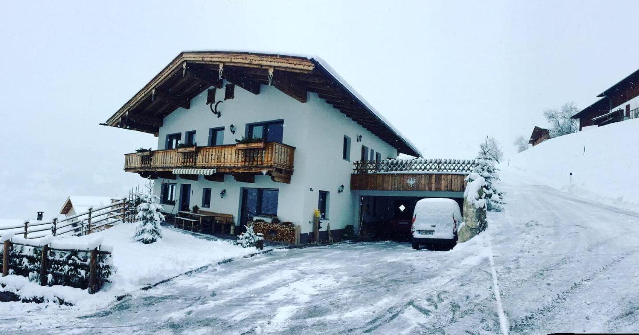 Ferienwohnung Leo Stummerberg エクステリア 写真